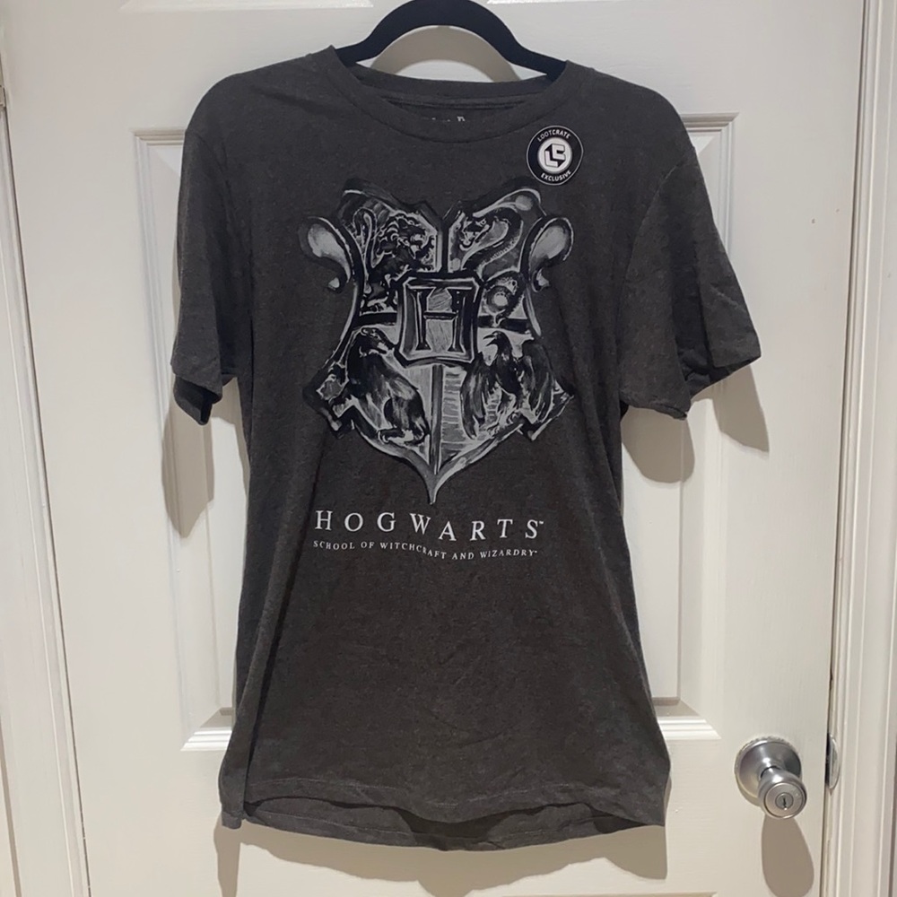 *3 for $24* Dark Gray Harry Potter Hogwarts T Shirt Loot Crate